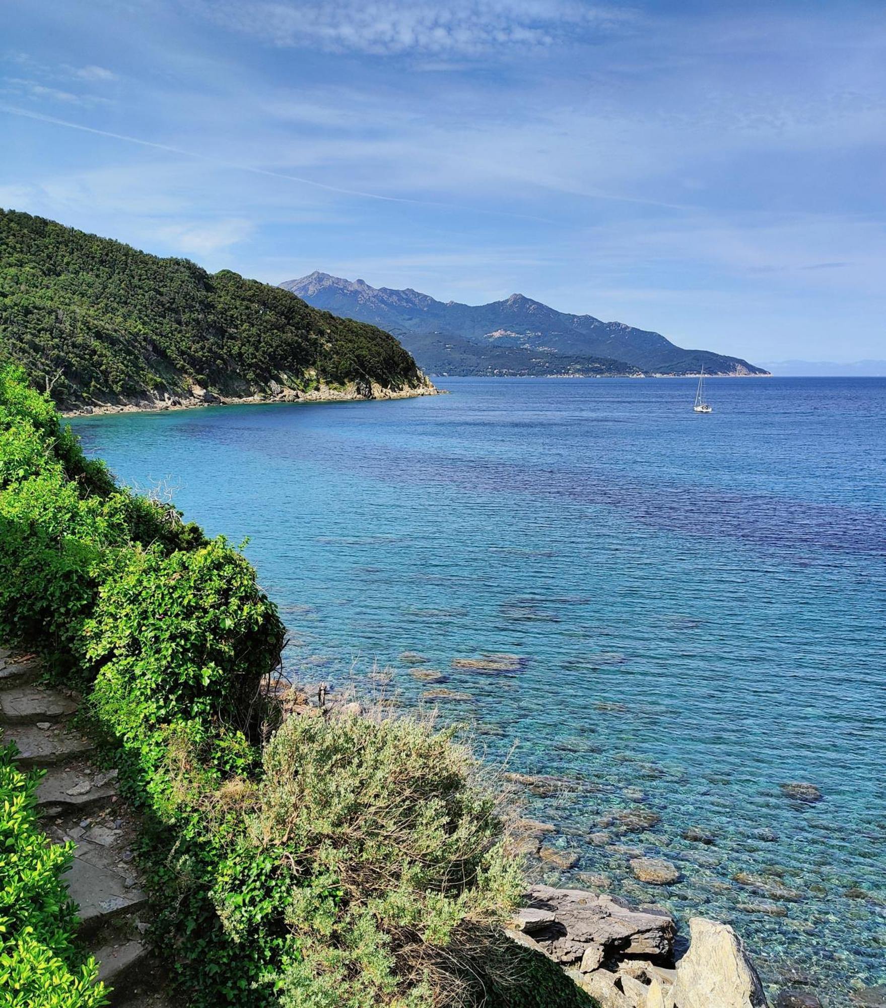 Hotel Scoglio Bianco ポルトフェッラーイオ エクステリア 写真